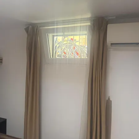 דירה Beau Souplex A Gare Du Nord פריז